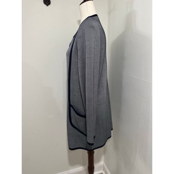Exclusively Misook Knit Cardigan With Black  Trim And Pockets Size Large NWT - Picture 9 of 10